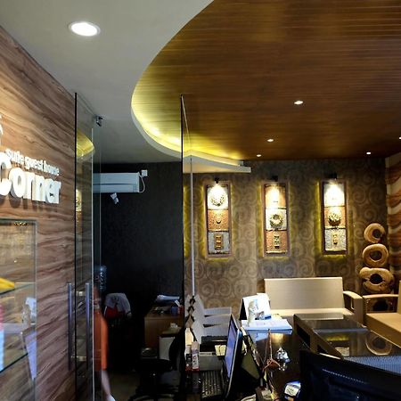 De'Corner Guest House Malang Exterior photo