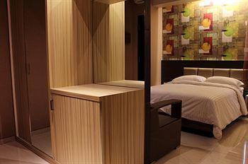 De'Corner Guest House Malang Exterior photo